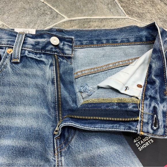 Levi’s Premium 405 Standard Distressed Jean Shorts - Picture 6 of 14